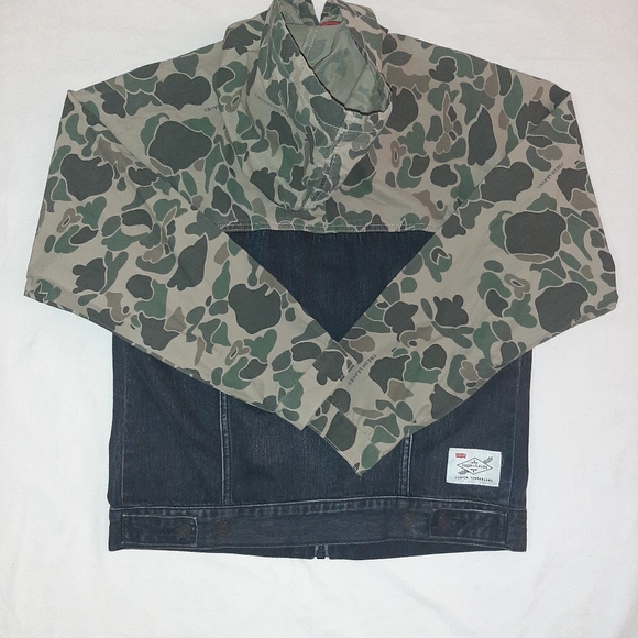 Justin Timberlake Levi's hooded trucker jacket - Picture 2 of 2